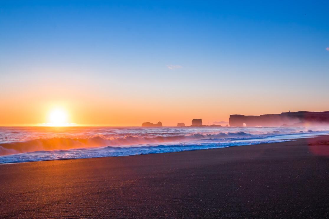 The Midnight Sun In Iceland Iceland Dream