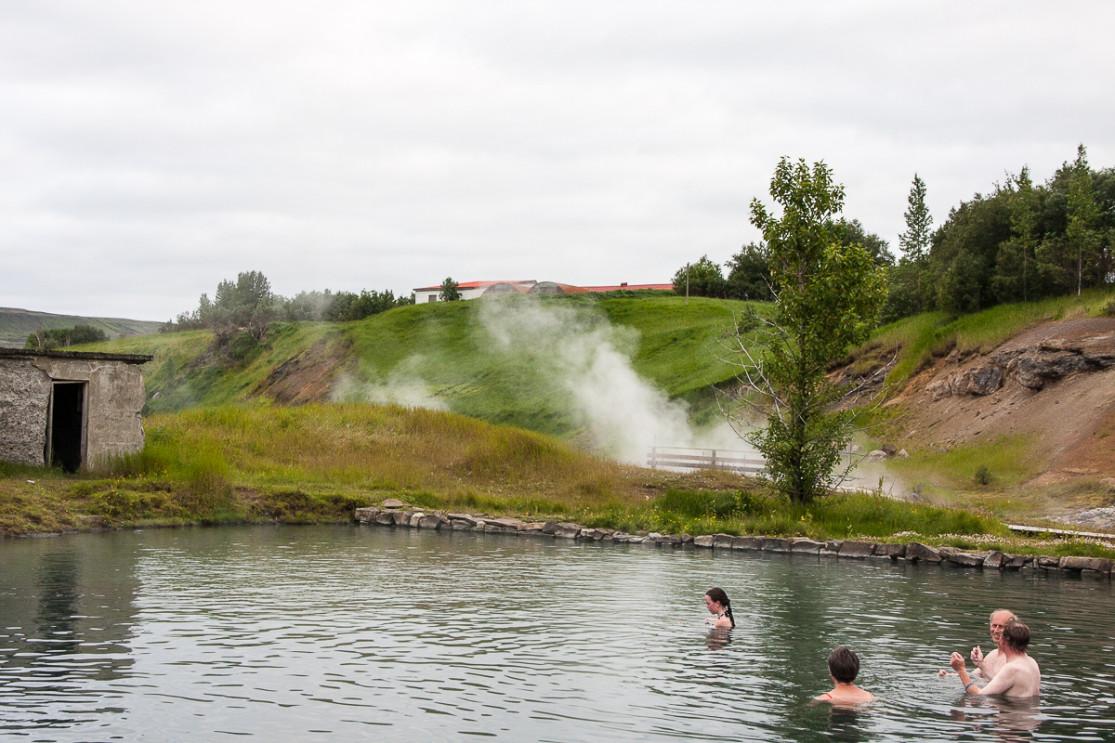 Interactive Map of Hot Springs in Iceland