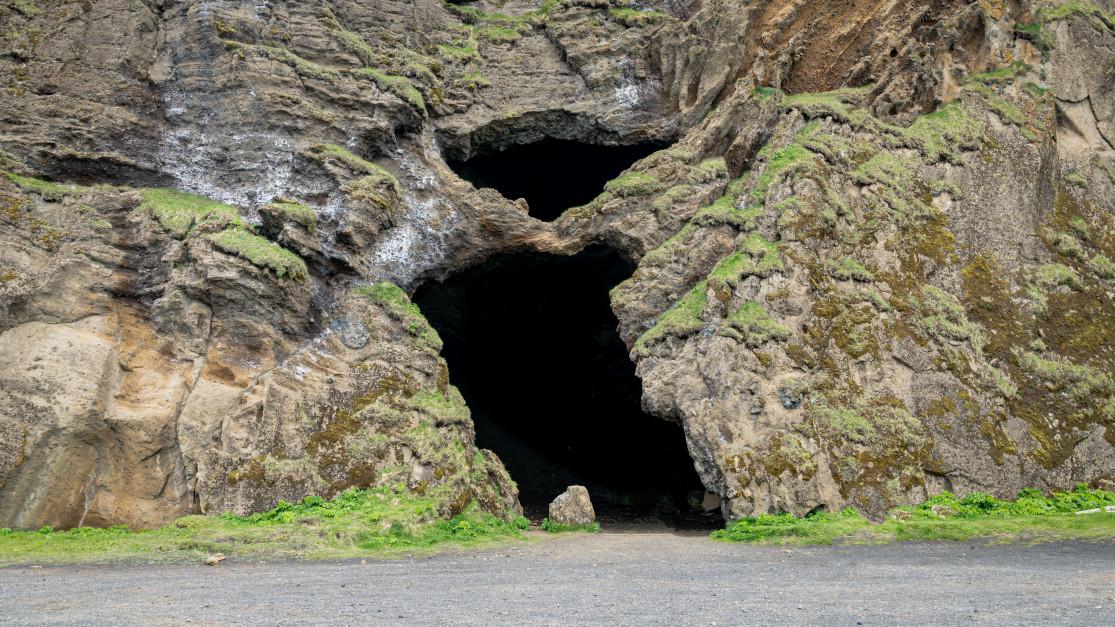 Hjörleifshöfði and Yoda cave